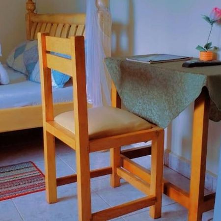 La Feve Beach Bed And Breakfast Hotel Entebbe Luaran gambar