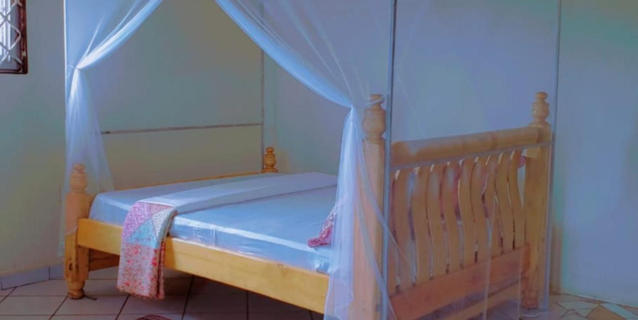 La Feve Beach Bed And Breakfast Hotel Entebbe Luaran gambar