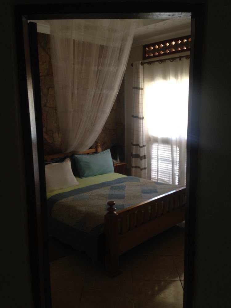 La Feve Beach Bed And Breakfast Hotel Entebbe Luaran gambar