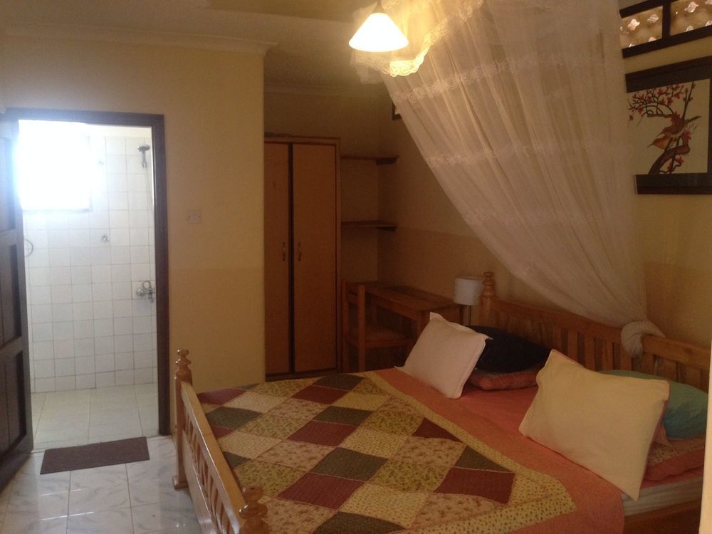 La Feve Beach Bed And Breakfast Hotel Entebbe Luaran gambar